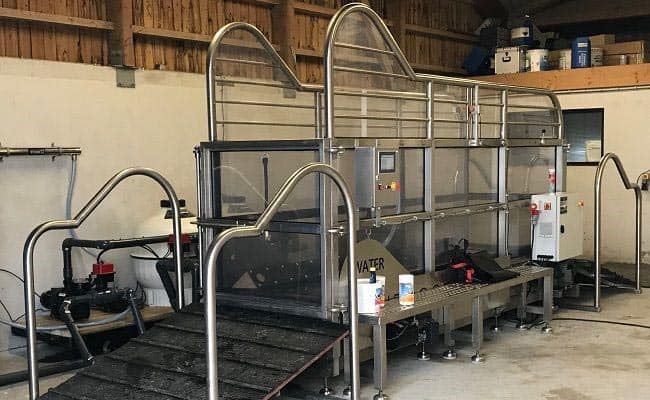 découvrez comment choisir la balance idéale pour chevaux, alliant précision, robustesse et facilité d'utilisation pour le bien-être de vos animaux.
