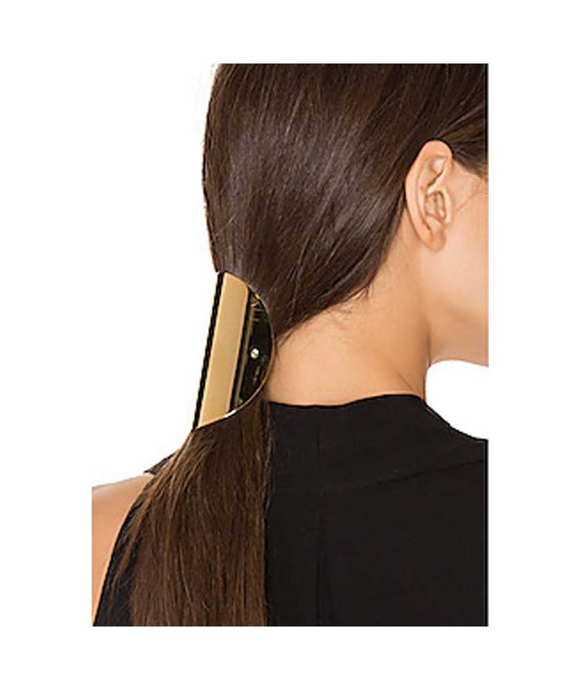 découvrez comment choisir la meilleure barrette pour queue de cheval, alliant style, maintien et confort pour sublimer votre coiffure au quotidien.